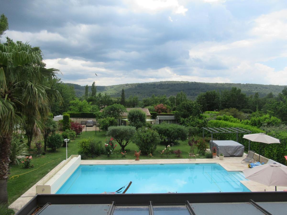 Le Cabanon Des Hirondelles Vila Villecroze Exterior foto