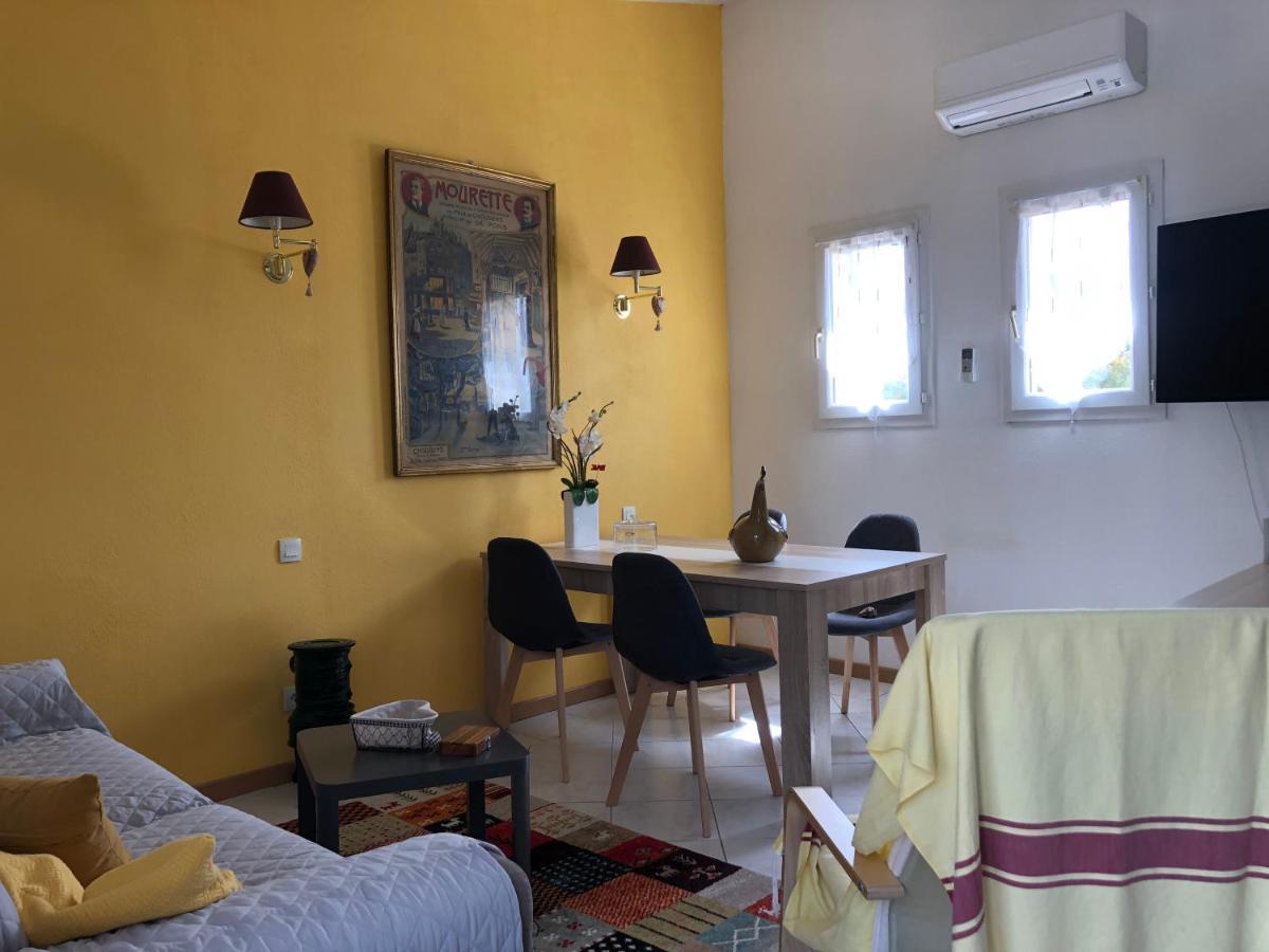 Le Cabanon Des Hirondelles Vila Villecroze Exterior foto