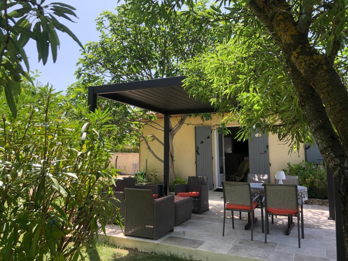 Le Cabanon Des Hirondelles Vila Villecroze Exterior foto